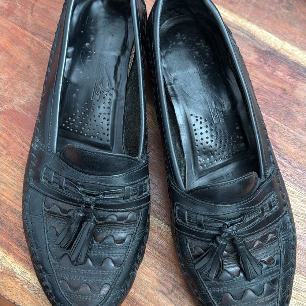 Black Leather Slip-On Loafers with Tassel